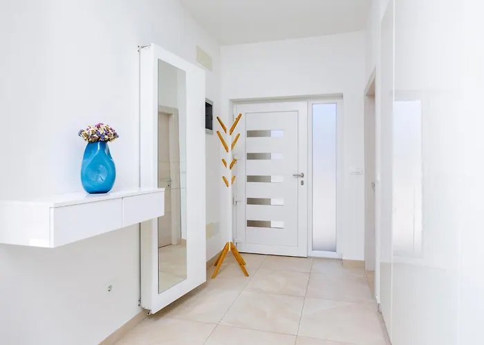 فيلة Aria - Family Friendly In For 6 People With Private Swimming Pool